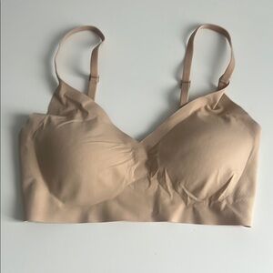 Seamless Tan Bra
